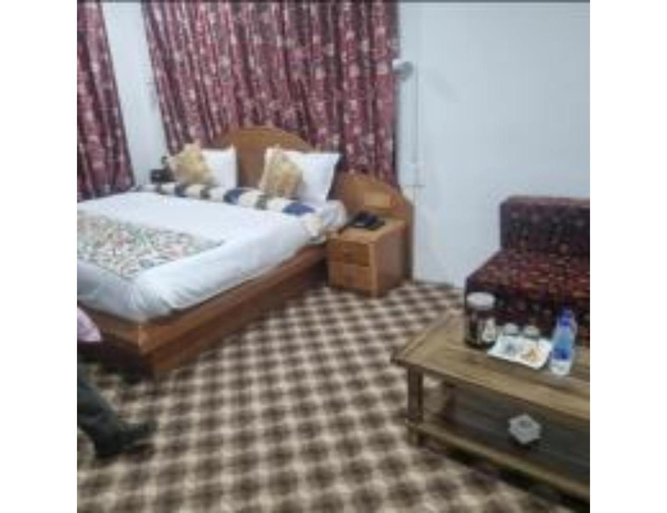New Relax Inn, Pahalgam, 2 Km From Lidder Valley Exteriér fotografie
