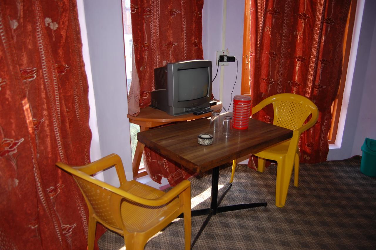 New Relax Inn, Pahalgam, 2 Km From Lidder Valley Exteriér fotografie